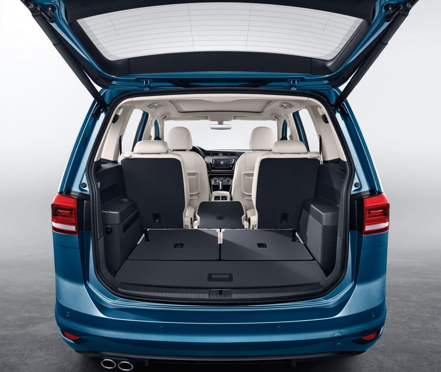 Volkswagen Touran L 2016 года  (CN) (фото 9 из 17)